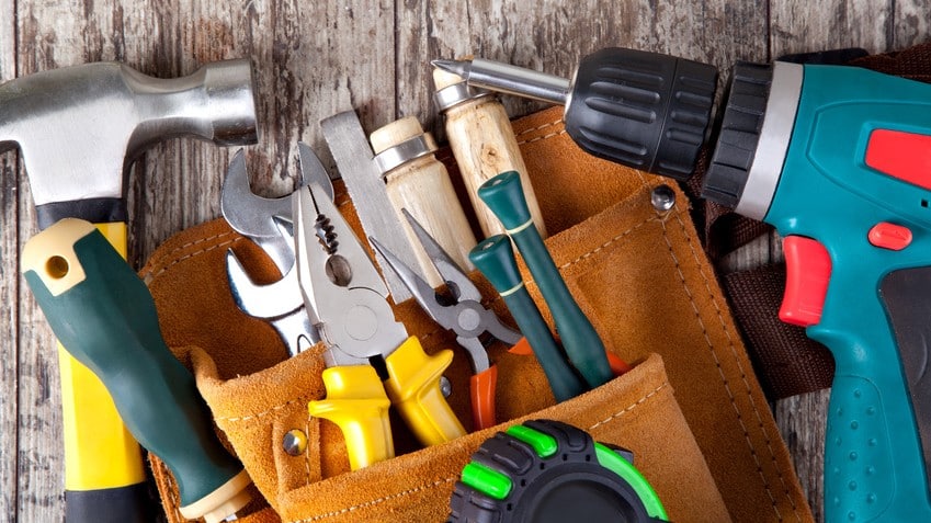 Les outils indispensables pour bricoler chez soi